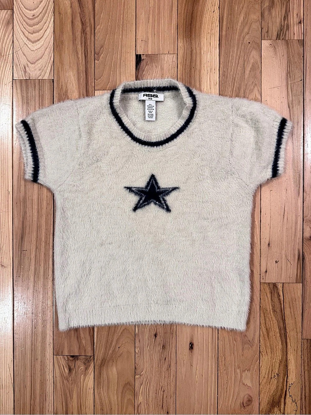 RSQ Star Short Sleeve Top in Cream - Size Large